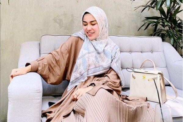 Medina: Zat Amfetamin Dihasilkan dari Obat Bipolar yang Saya Konsumsi