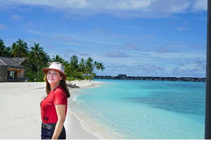 Setahun Menikah, 10 Potret Maia Estianty yang Makin Glowing