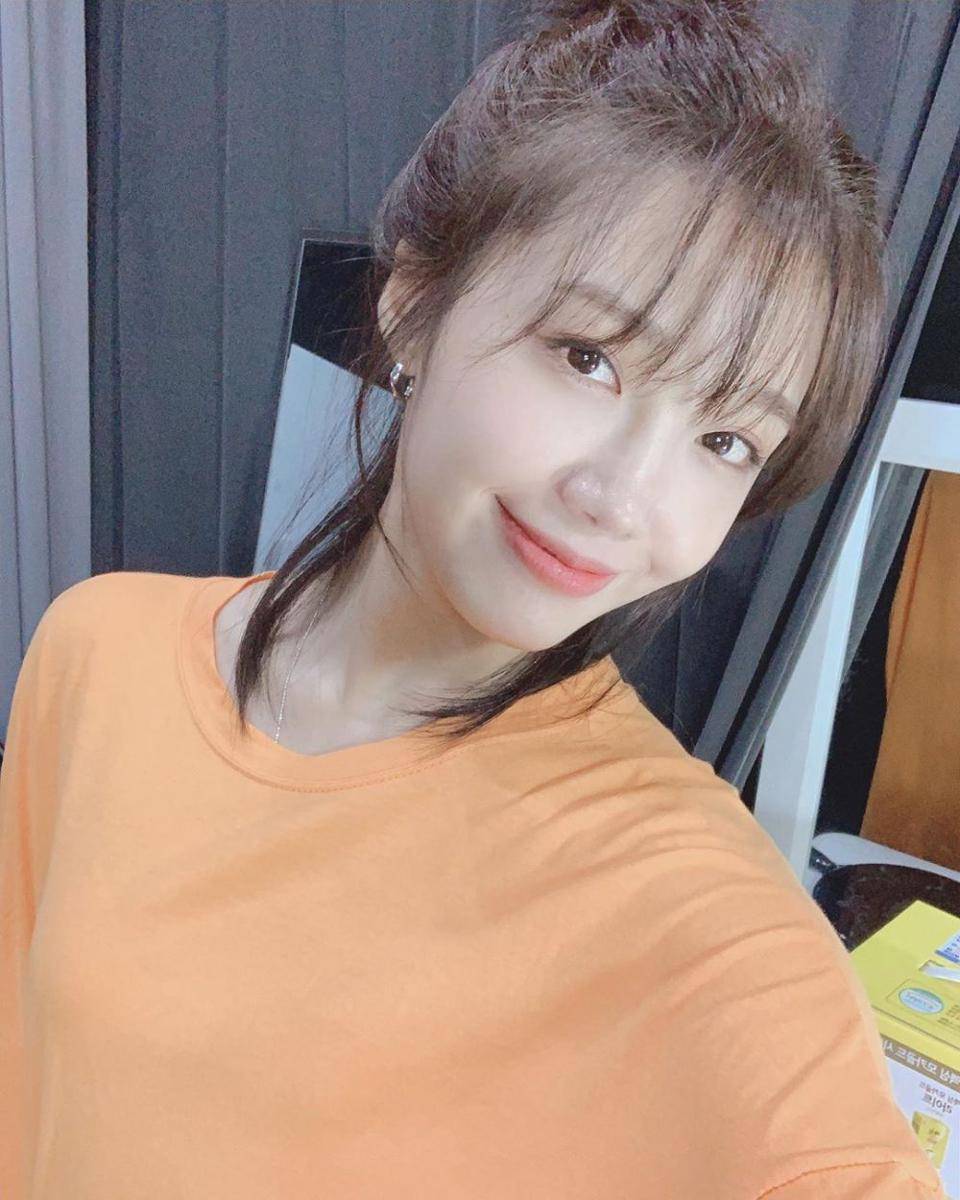 Instagram.com/artist_eunji