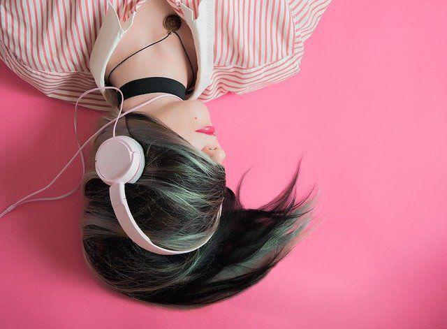 Bisa Mempermudah Tidur, Inilah 5 Pengaruh Musik yang Kamu Harus Tahu