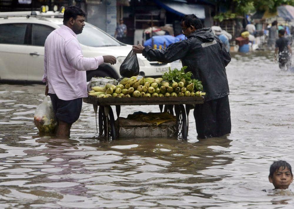5 Tips Mengamankan Makanan saat Banjir, biar Gak Terkena Penyakit