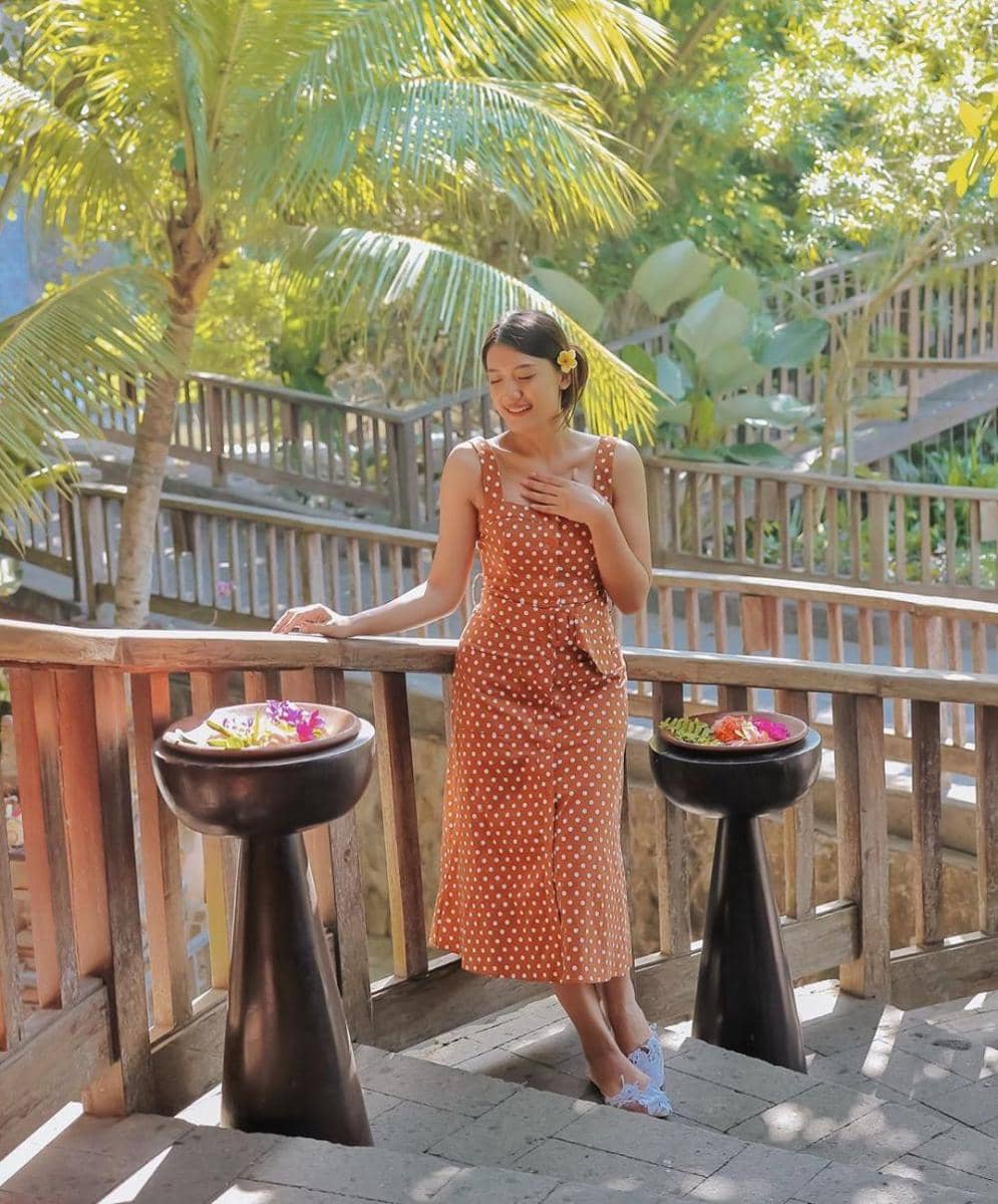 Instagram.com/anissaaziza