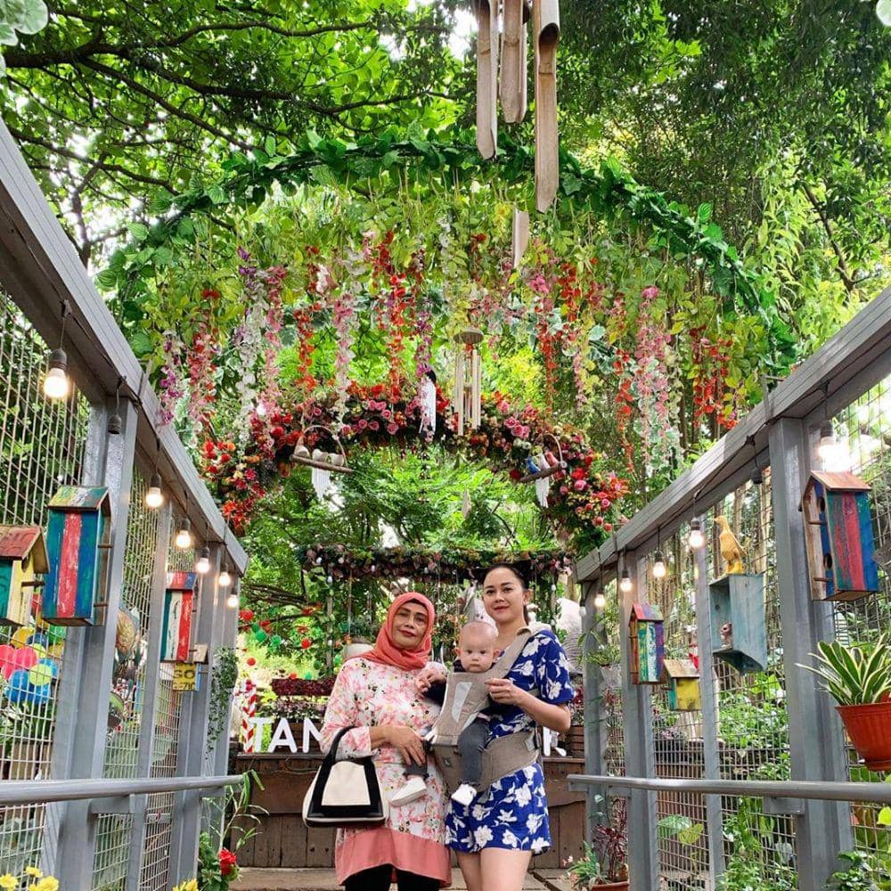 Instagram.com/aurakasih