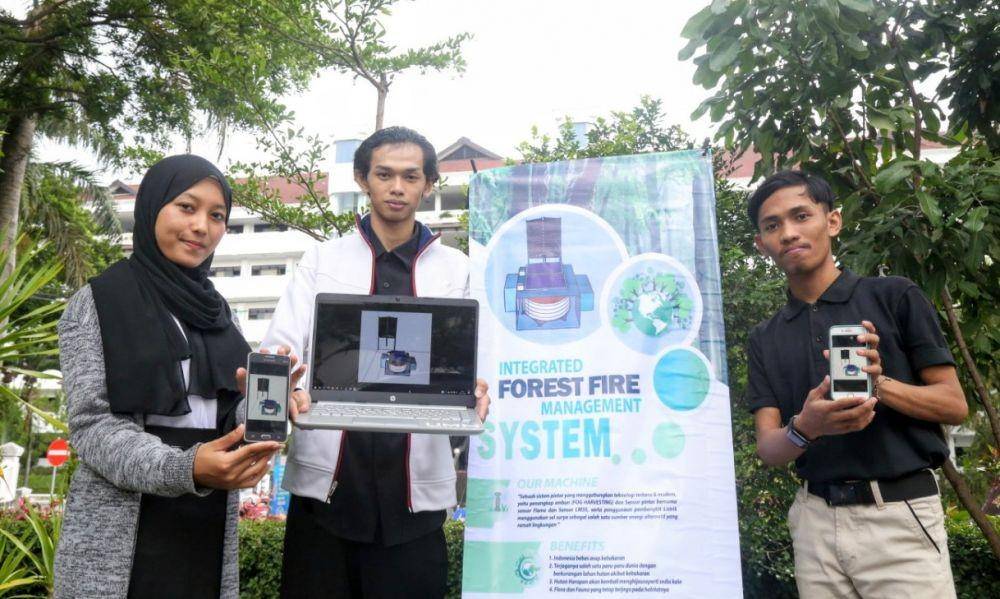 Mahasiswa UMM menciptakan aplikasi pendeteksi kebakaran hutan. Dok/ Humas UMM
