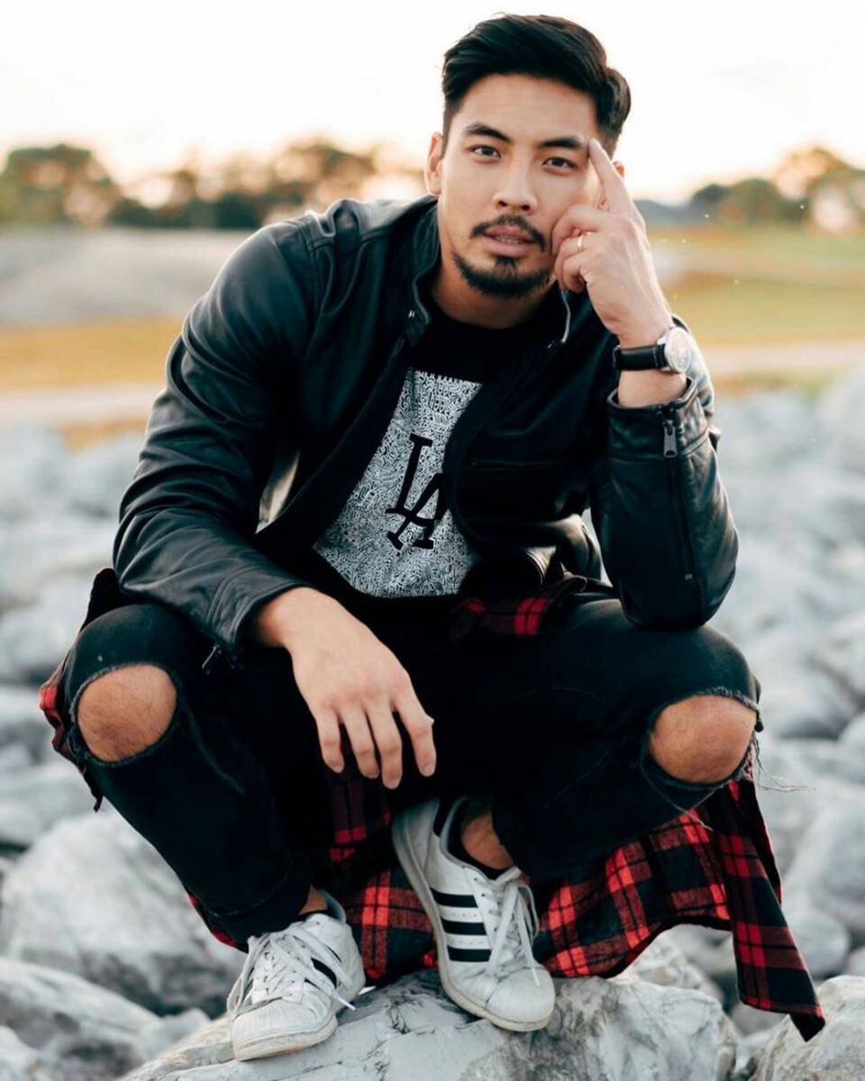 instagram.com/yoshi_sudarso