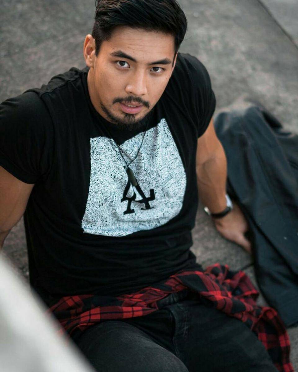 instagram.com/yoshi_sudarso