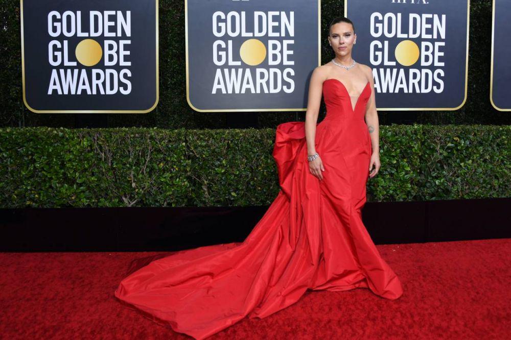 10 Gaun Terkece di Golden Globe Awards 2020, Harganya Jutaan Dolar!