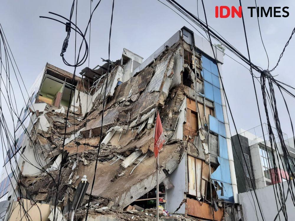 Gedung Ambruk di Slipi Tak Pernah Dirawat Sejak 1997