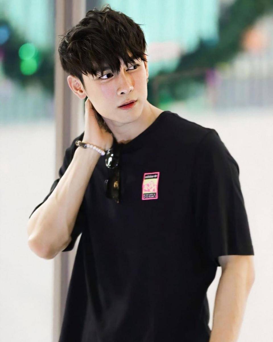 Instagram.com/mewsuppasit