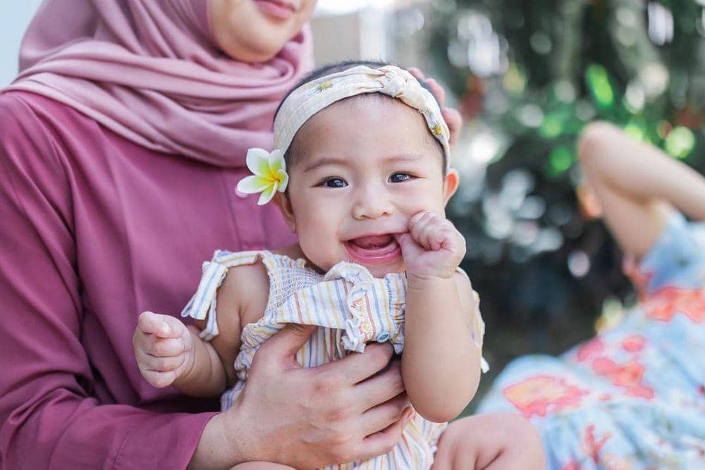 Usia 8 Bulan, 9 Potret Alinea Ava Nasution yang Makin Ekspresif!