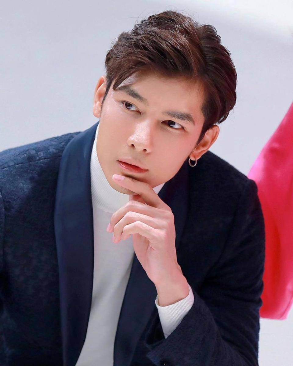 Instagram.com/mewsuppasit