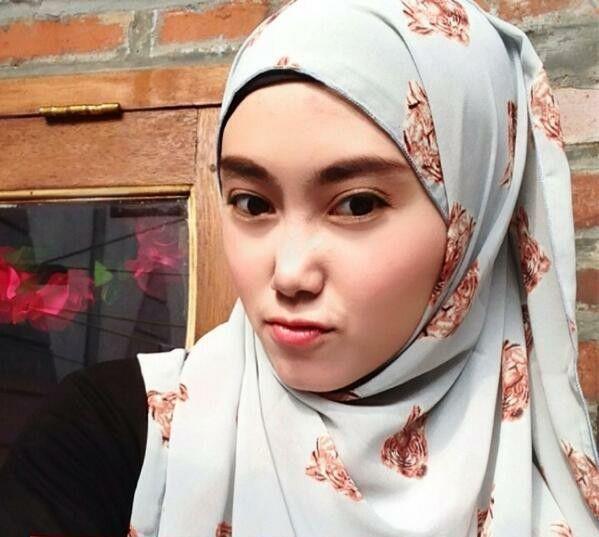 Tampil Berbeda, Ini 10 Potret Terbaru Jojo Keong Racun yang Berhijab