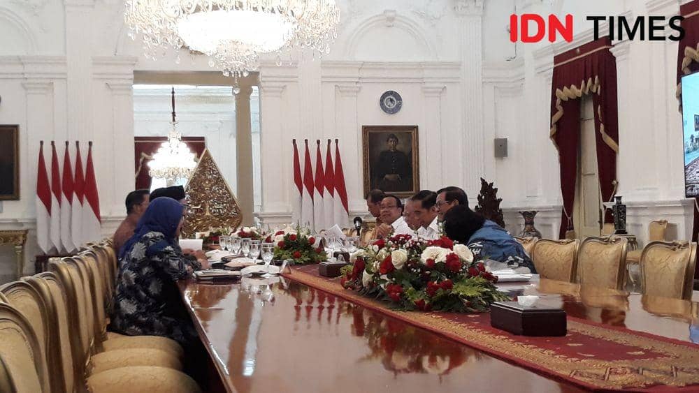 Rapat terbatas di Istana Merdeka, Jakarta Pusat, Rabu 8 Januari 2020 (IDN Times/Teatrika Handiko Putri)