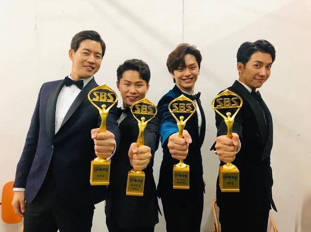 hallyuvibe.com