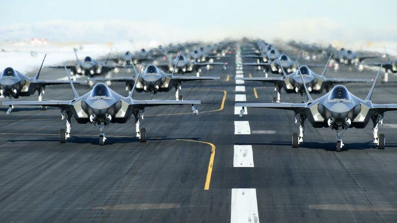 Balas Kematian Soleimani, Iran Serang Fasilitas Militer AS di Irak