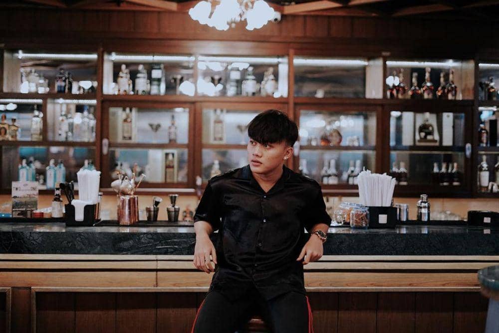 10 Ide Mix and Match Outfit Kamu, Tampil Fresh ala Rizky Febian!