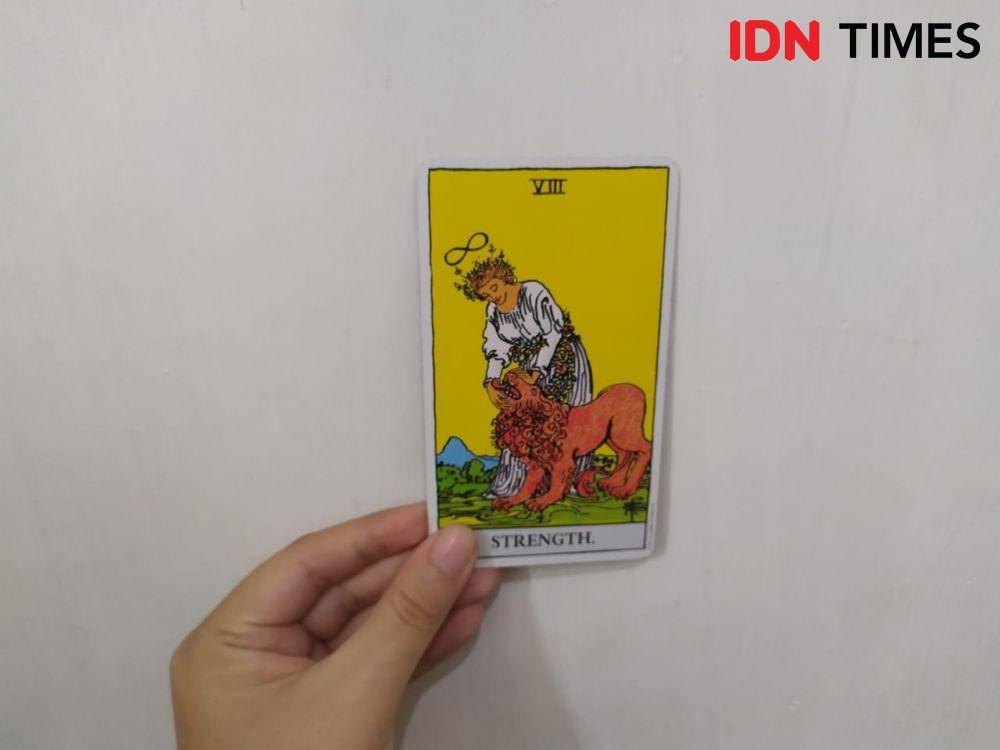 Tarot Card (IDN Times/Aldzah Fatimah Aditya)