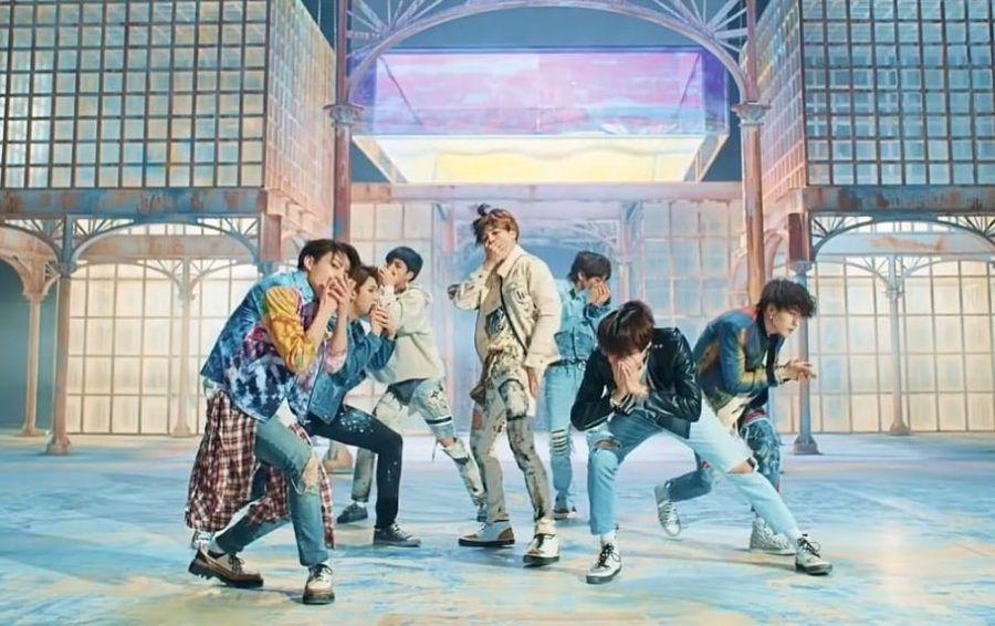 7 MV KPop Ini Punya Teori Susah Ditebak, Solusi Usir Gabut Selama WFH