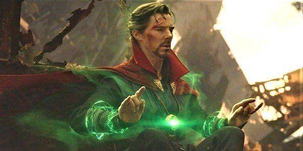 Doctor Strange menggunakan Time Stone. (Dok. Marvel Studios/Avengers: Infinity War)
