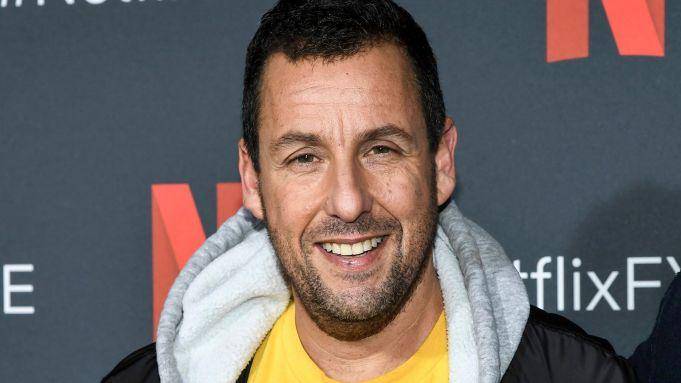 Adam Sandler (deadline.com)