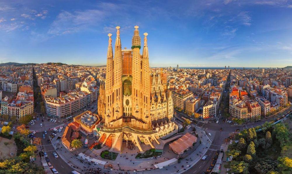 10 Tempat Wisata Menarik Barcelona, Kota Terindah Ke-6 di Dunia