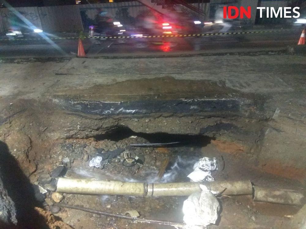 Bantah Jadi Penyebab Jalan Daan Mogot Ambles, PDAM TKR: Akibat Longsor