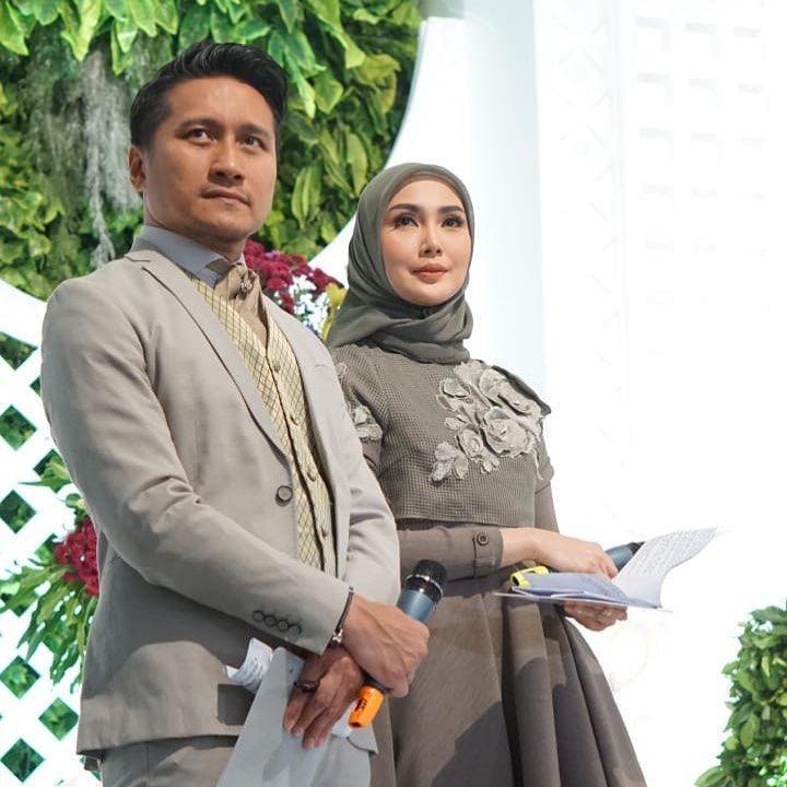 IMS 2020: Perjalanan Hijrah Pasangan Artis Arie Untung & Fenita Arie