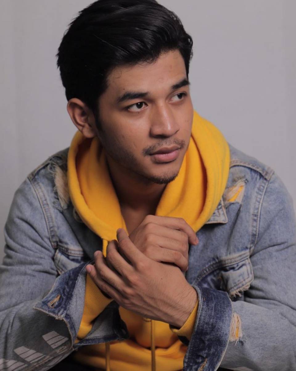 Instagram.com/deboys13