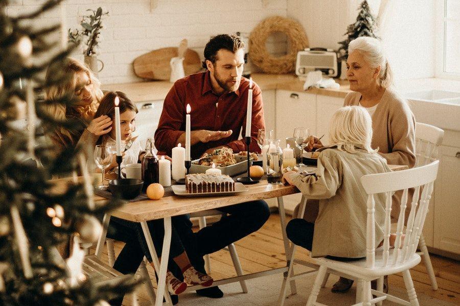 10 Cara Mengajari Anak Table Manner, Penting untuk Masa Depan Lho!