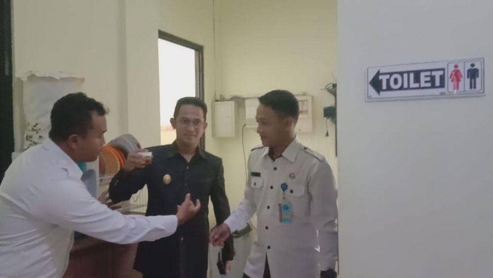 Wakil Wali Kota Balikpapan Rahmad Mas'ud saat pemeriksaan urine di BNNK Balikpapan (Dok.IDN Times/Istimewa)