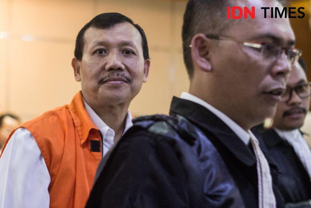 Kasus Meikarta, Eks Sekda Jabar Iwa Karniwa Jalani Sidang Perdana