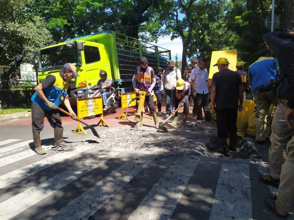 Ternyata Ini Penyebab Munculnya Kepulan Asap Putih di Bandung
