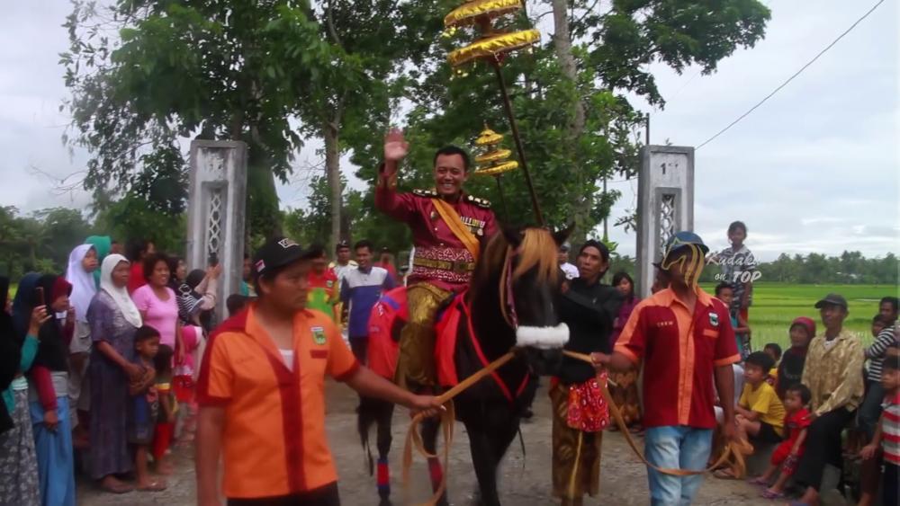 Ternyata Totok Mendirikan Keraton Agung Sejagat Belajar Dari Google