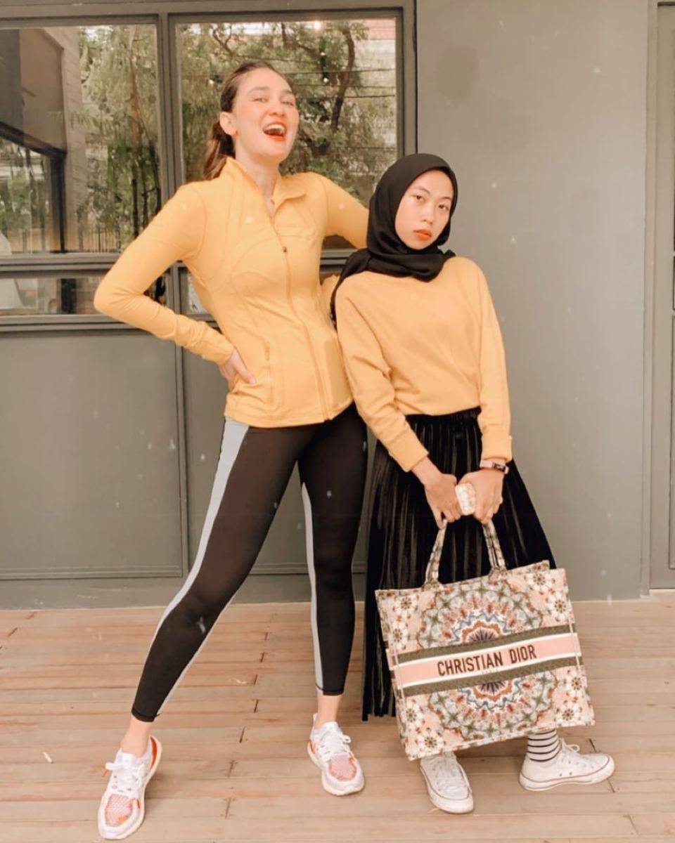 instagram.com/anindyarima