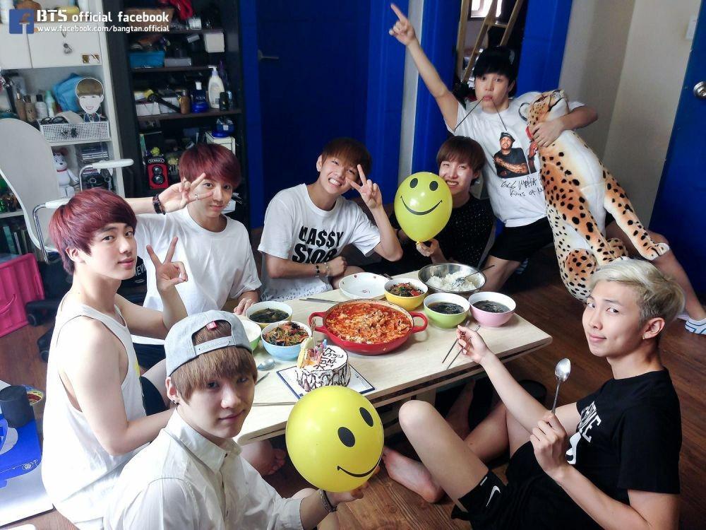 [QUIZ] Hey Army, Kami Bisa Tahu Makanan Favoritmu dari Kuis Ini!