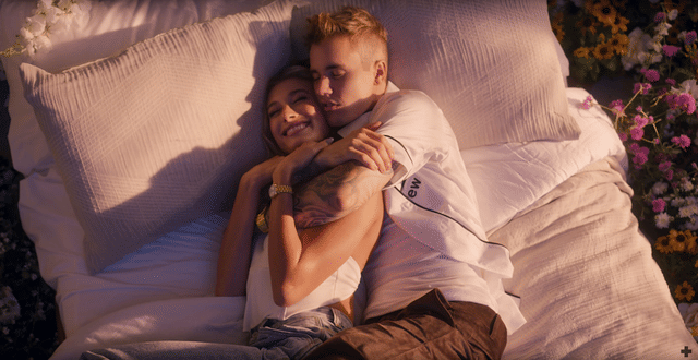 8 MV Penyanyi Barat Paling Romantis di YouTube, Bikin Baper Nih!