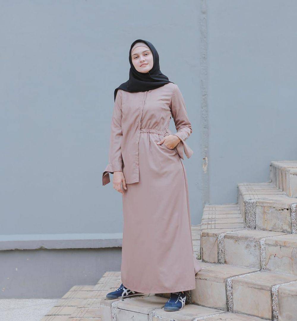 Instagram.com/zeezeeshahab