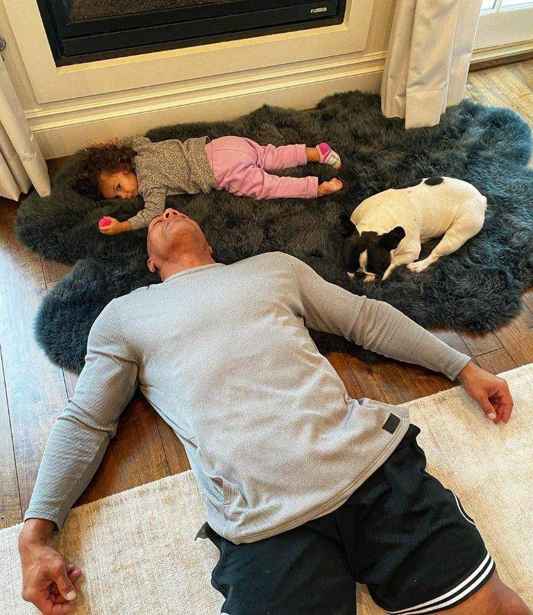 instagram.com/therock