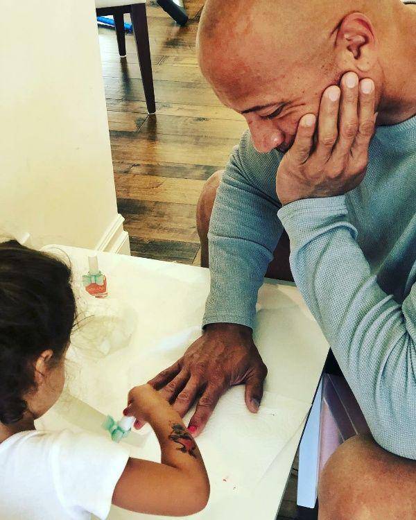 instagram.com/therock