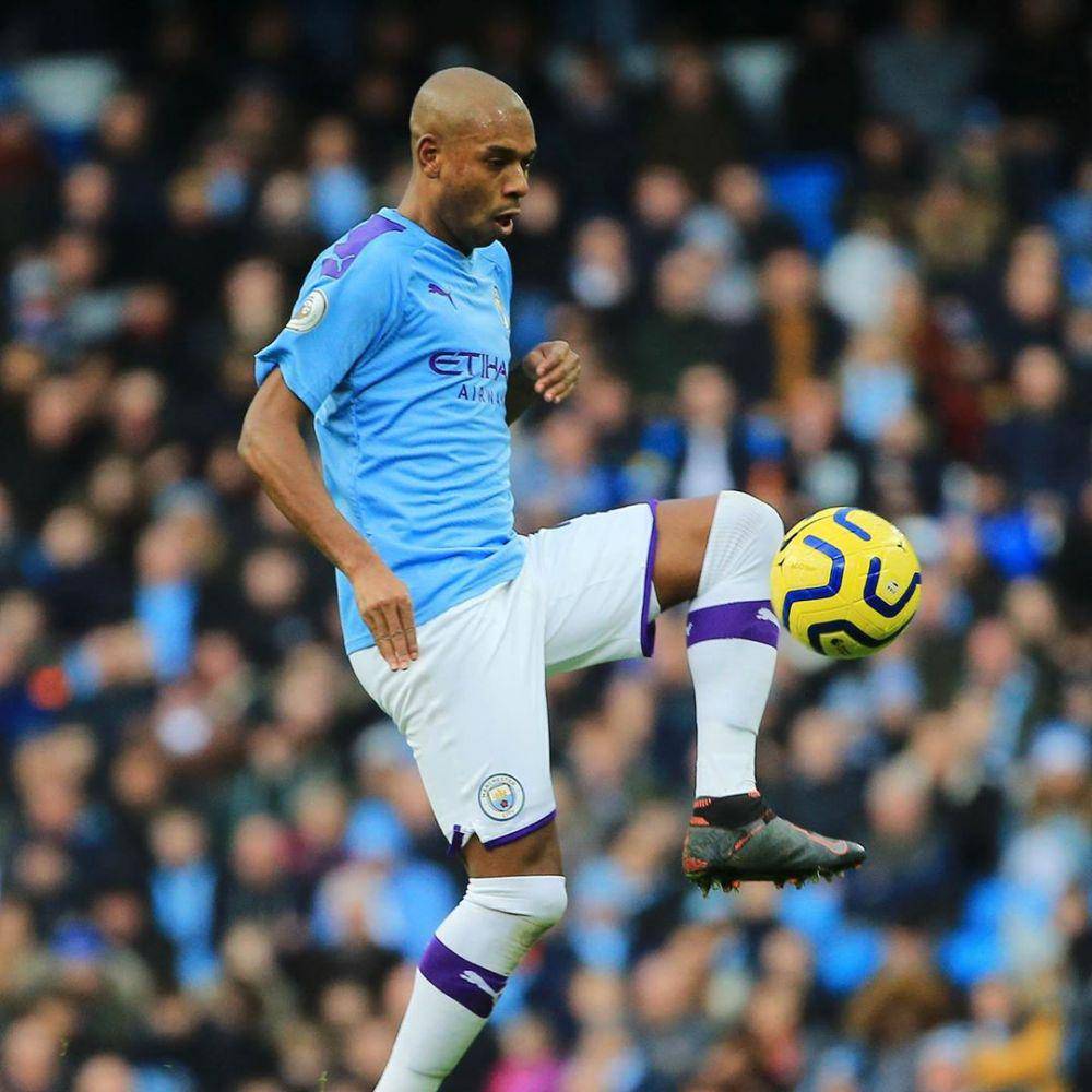 instagram.com/mancity