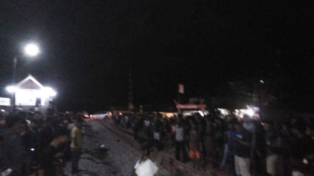 Suasana setelah kecelakaan antara sepeda motor dengan kereta api terjadi di Magetan, Minggu (19/1).Dok.IDN Times/Istimewa