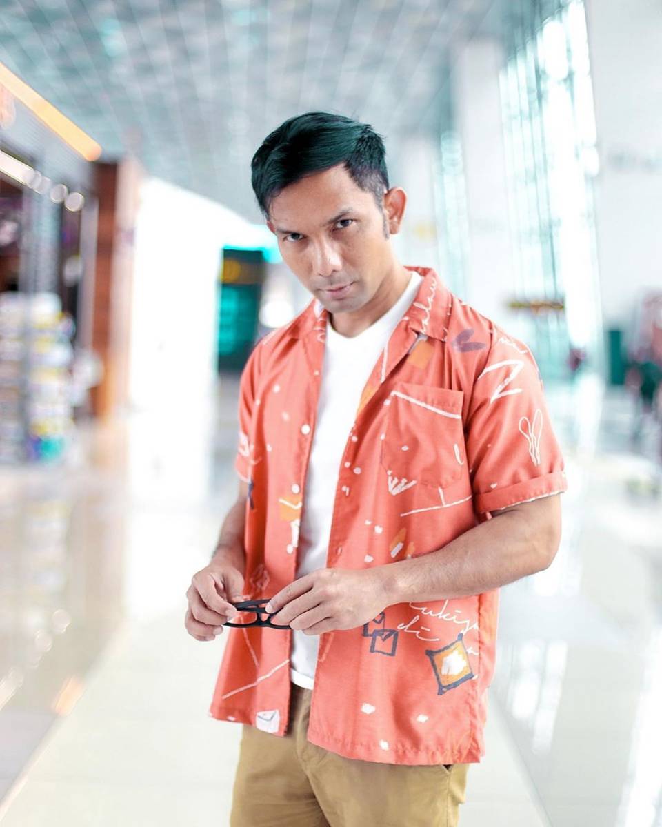 Instagram.com/indraherlambang