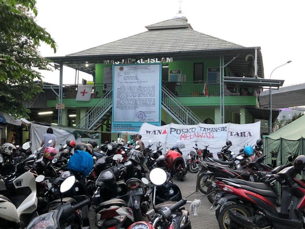 Diusir dari Masjid, Warga Tamansari Minta Waktu Cari Tempat Tinggal