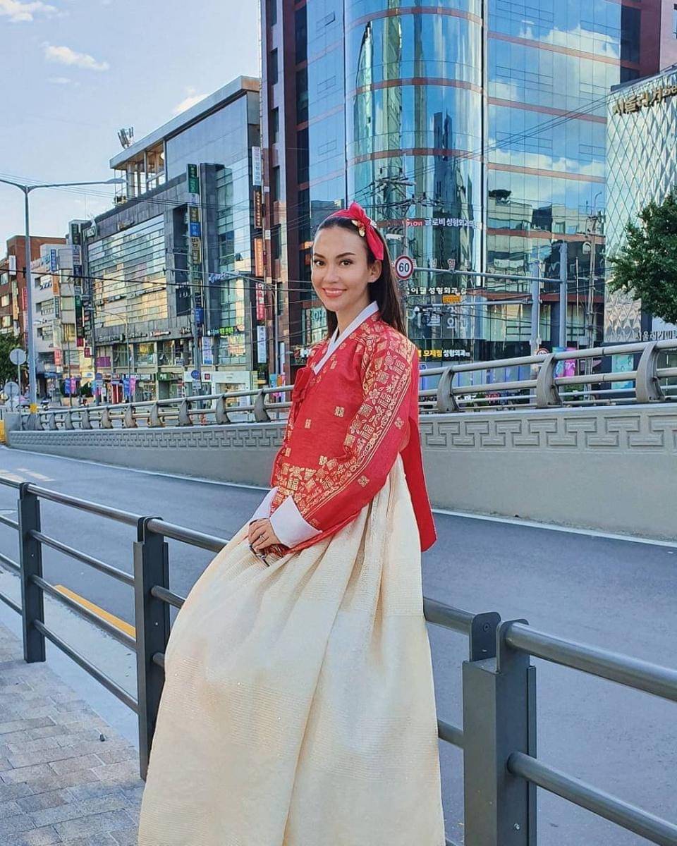 instagram.com/karinadila8921