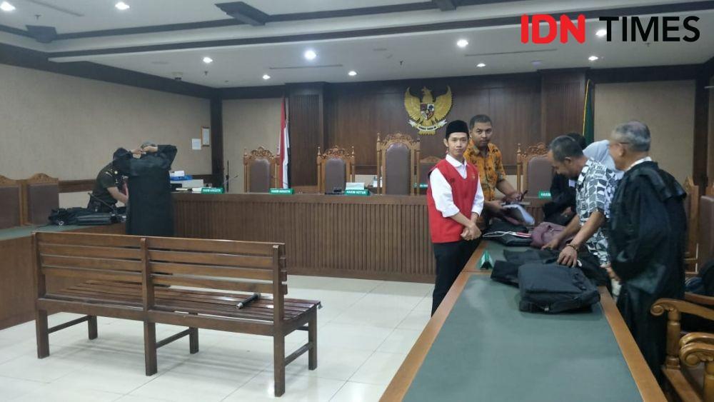 5 Pengakuan Lutfi dalam Persidangan: Dari Bendera hingga Disiksa