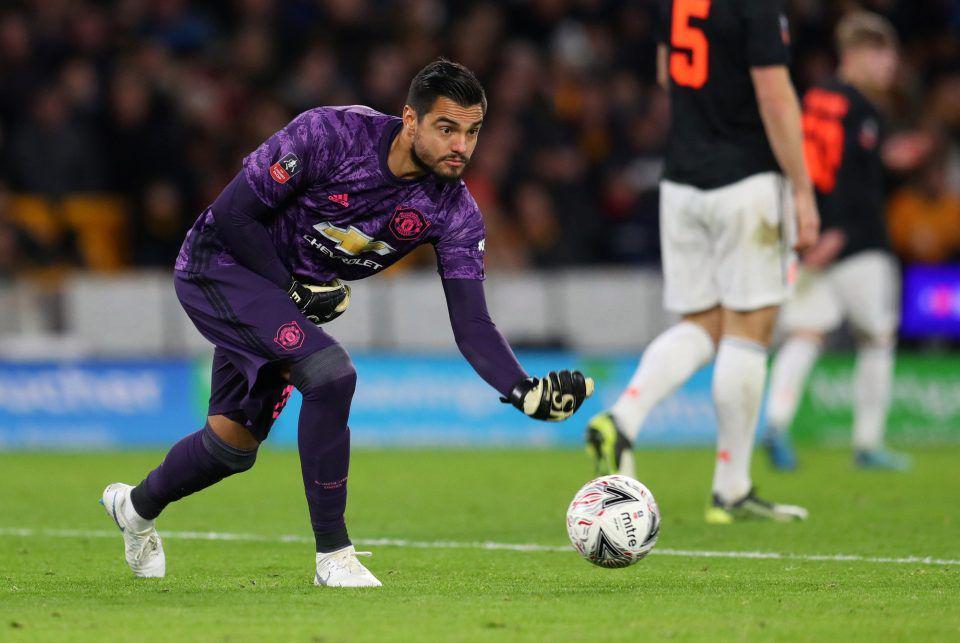 Kiper Manchester United Sergio Romero Mengalami Kecelakaan Mobil