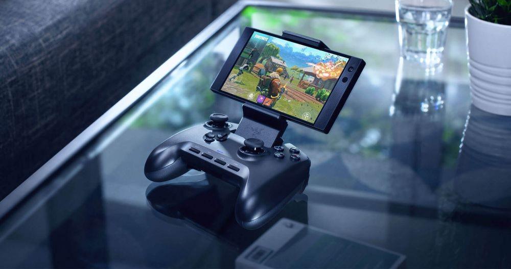 Ingin Jadi Pro Mobile Gamer? 7 Perangkat Ini Wajib Kamu Miliki!