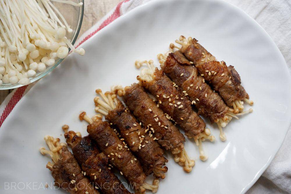 Contoh olahan jamur enoki (brokeandcooking.com)
