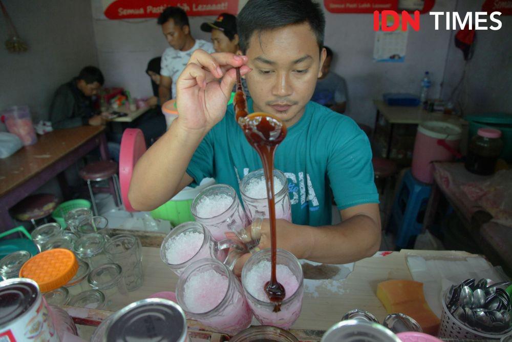Review Es Dawet Kudus Cak Minto, Kesegaran di Tengah Teriknya Surabaya