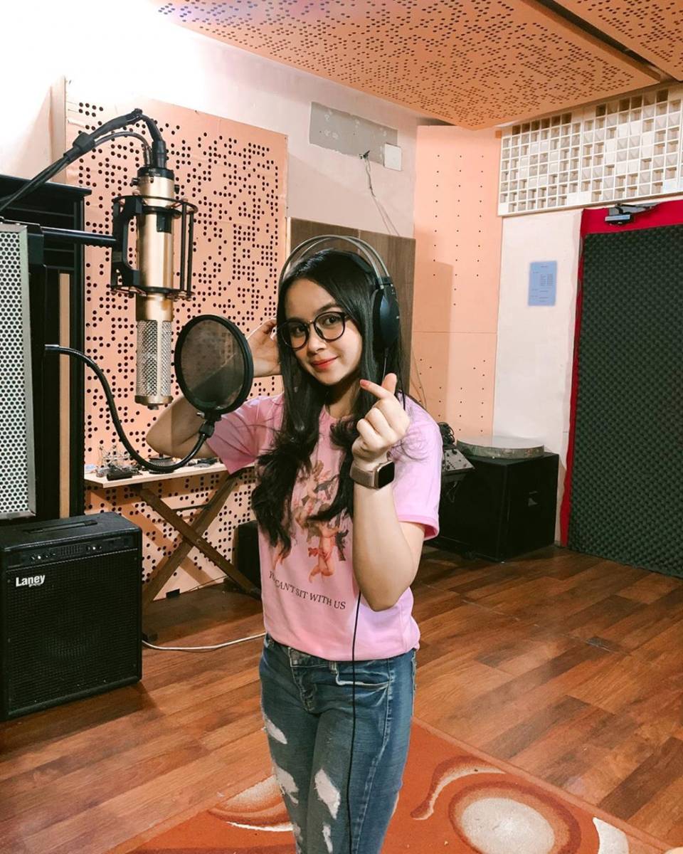 Instagram.com/chintyagabriella